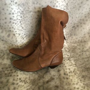 EUC Nine West leather slouchy ankle boots 8.5 M